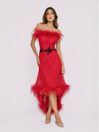 Abito in pizzo rosso