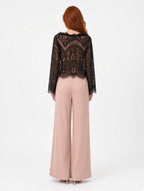 Top e pantalone nero e rosa